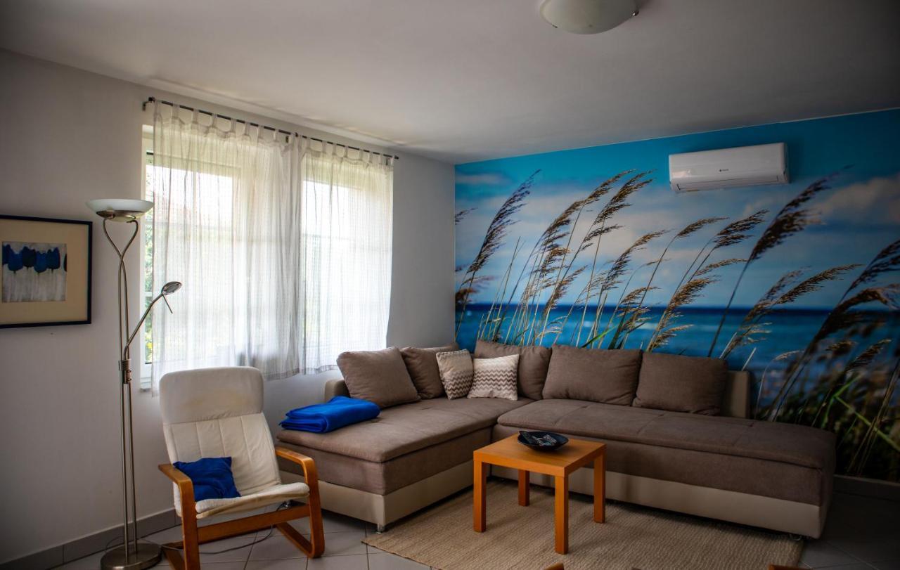 Nefelejcs Apartmanhaz Gyenesdias Luaran gambar
