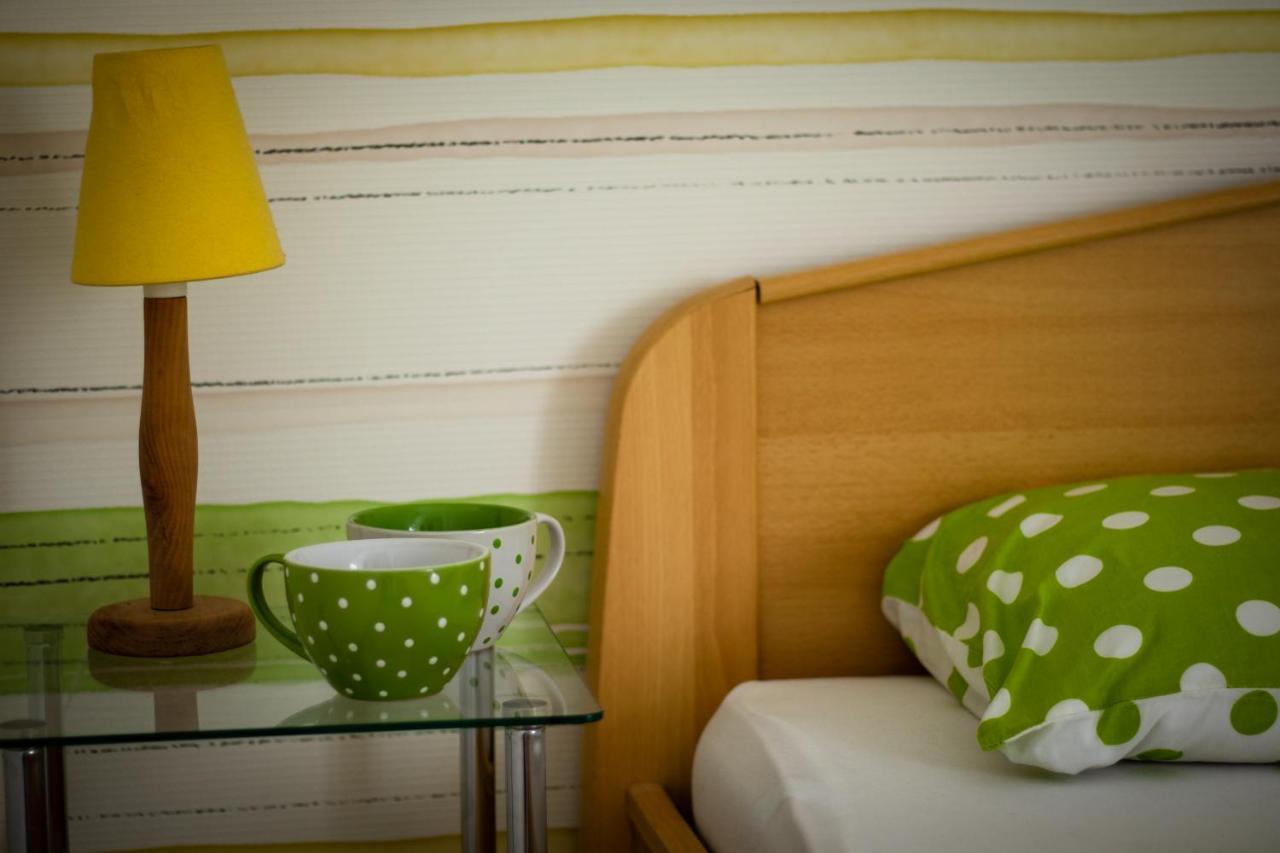 Nefelejcs Apartmanhaz Gyenesdias Luaran gambar