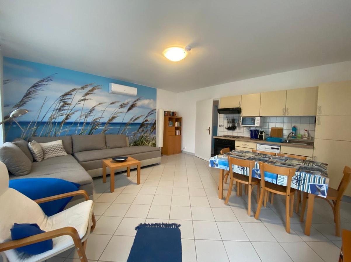Nefelejcs Apartmanhaz Gyenesdias Luaran gambar