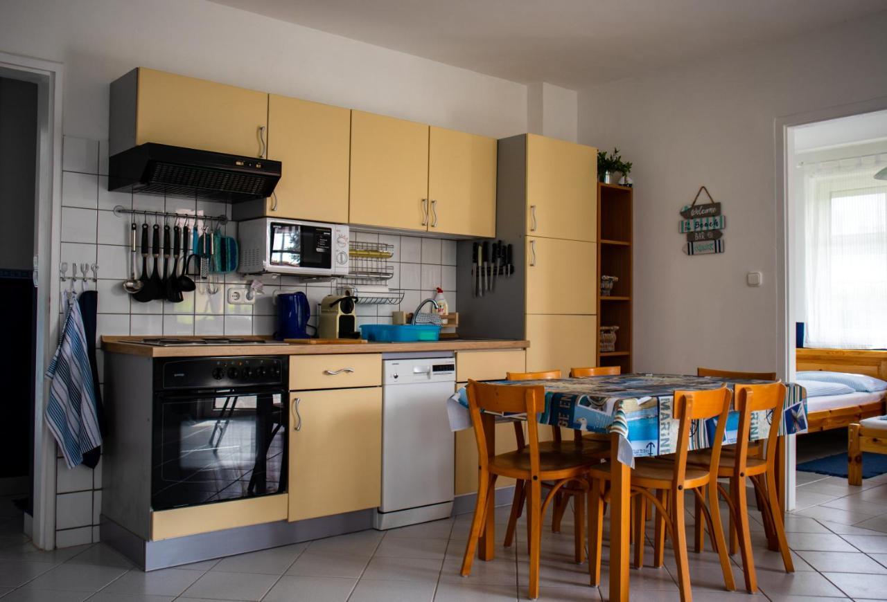 Nefelejcs Apartmanhaz Gyenesdias Luaran gambar