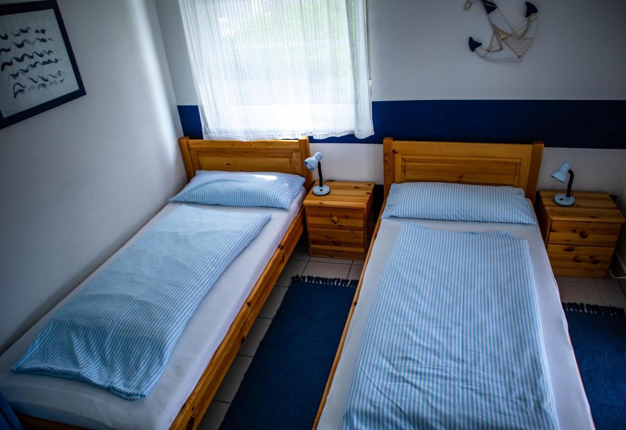 Nefelejcs Apartmanhaz Gyenesdias Luaran gambar