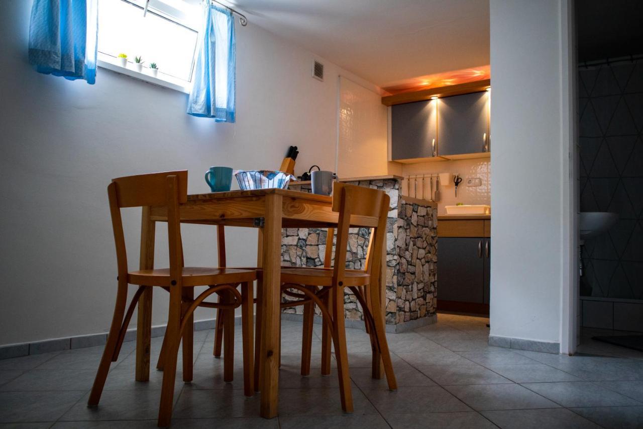 Nefelejcs Apartmanhaz Gyenesdias Luaran gambar
