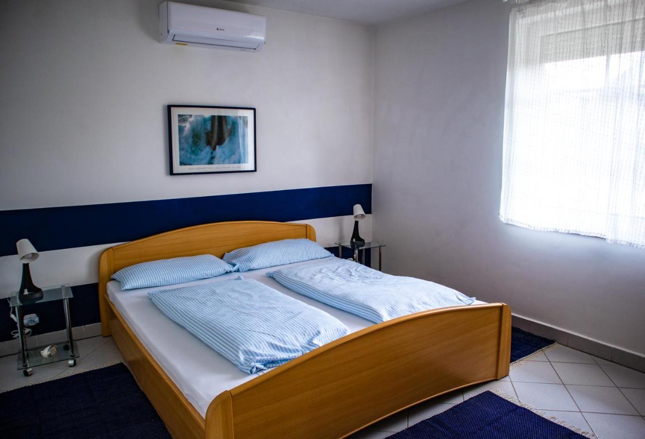 Nefelejcs Apartmanhaz Gyenesdias Luaran gambar