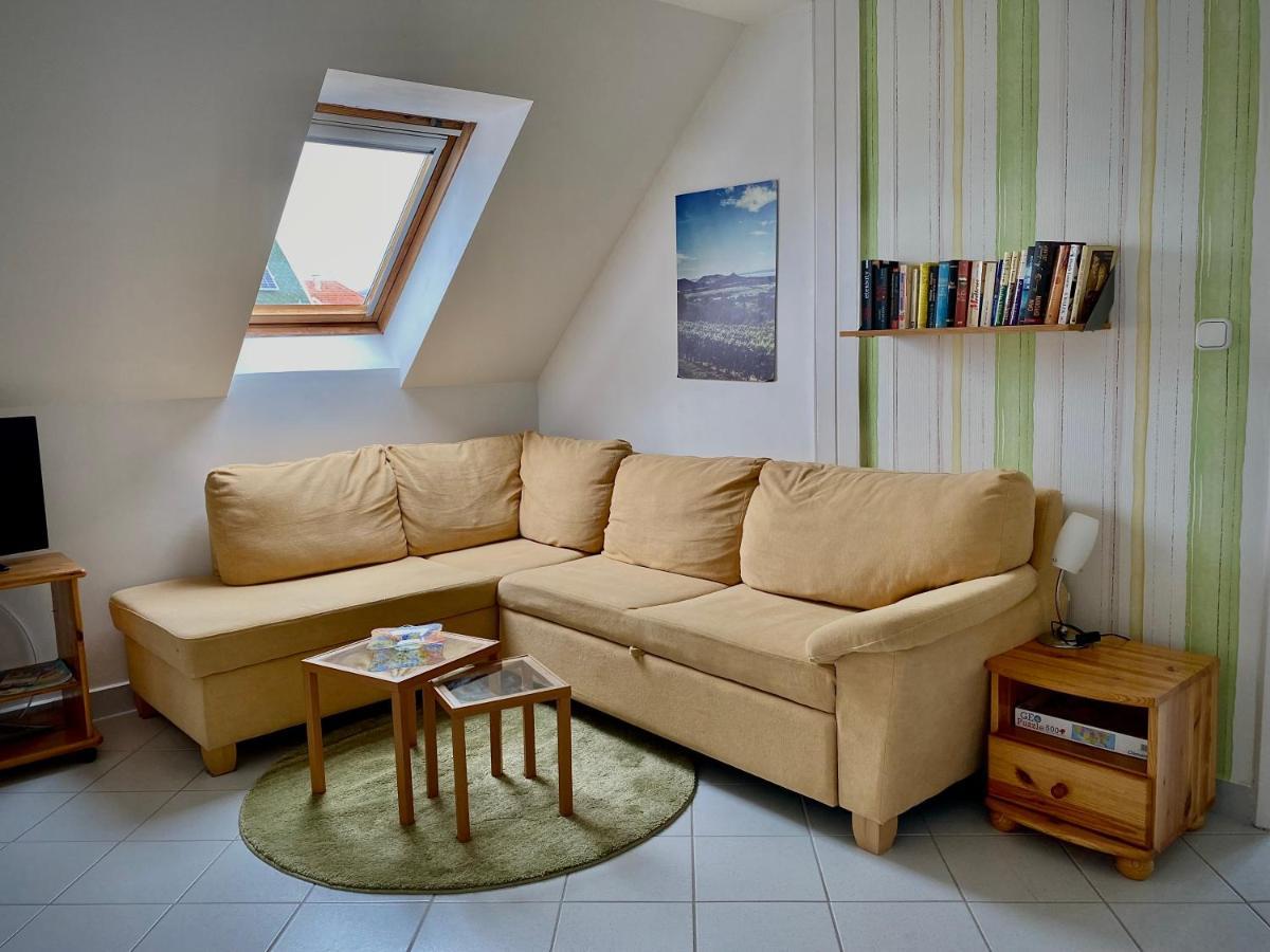 Nefelejcs Apartmanhaz Gyenesdias Luaran gambar