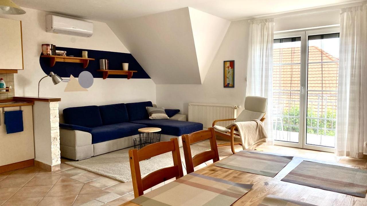 Nefelejcs Apartmanhaz Gyenesdias Luaran gambar